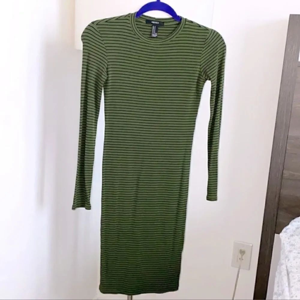 Forever 21 Bodycon Striped Midi Dress‎ With Great Stretchy
